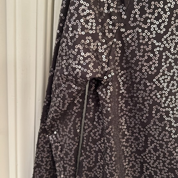 Kensie Stretch Sequin Mini - Picture 4 of 5